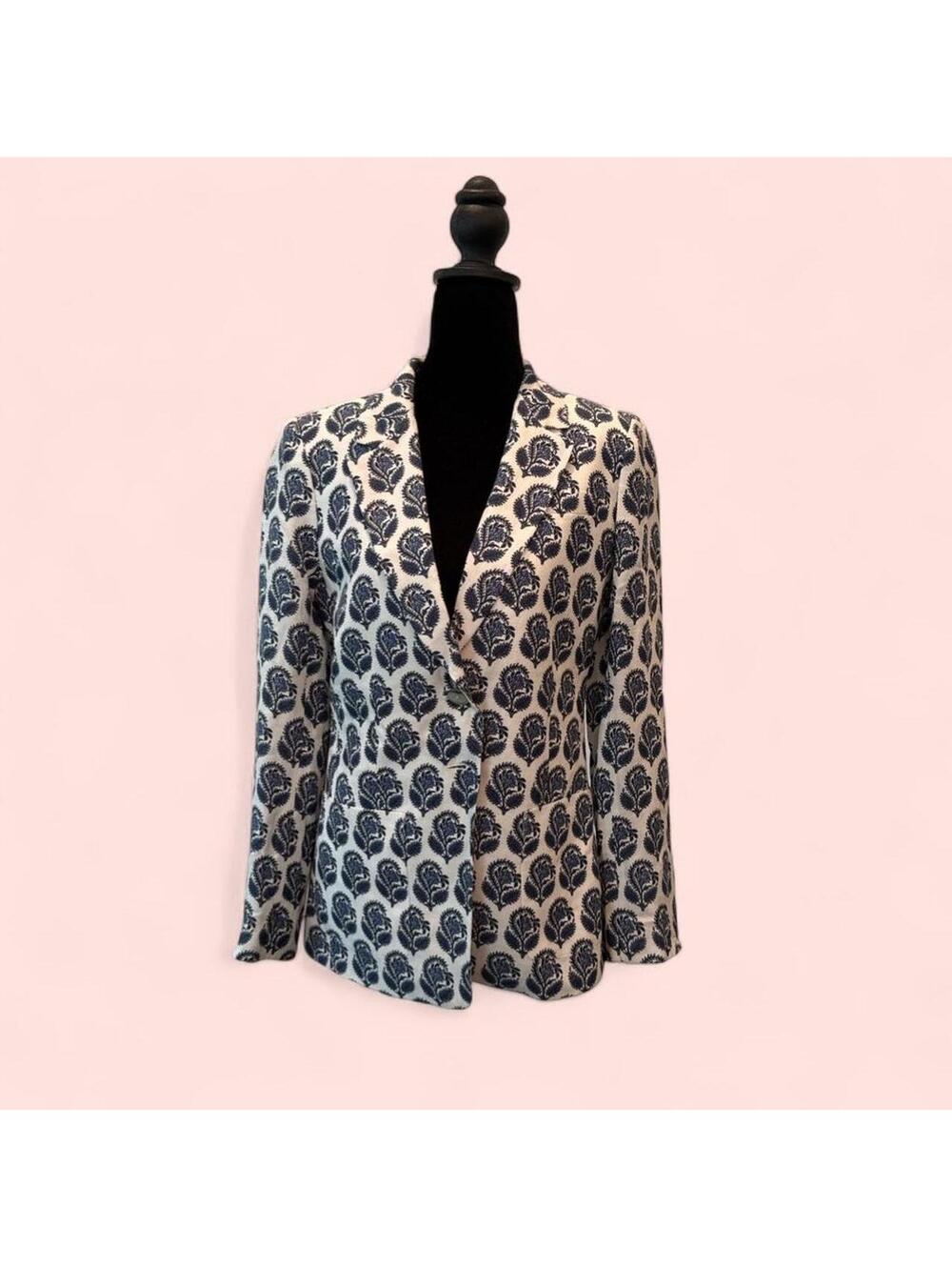 J Crew Blue and white patterned blazer #floral #jacket #jcrew #springtime